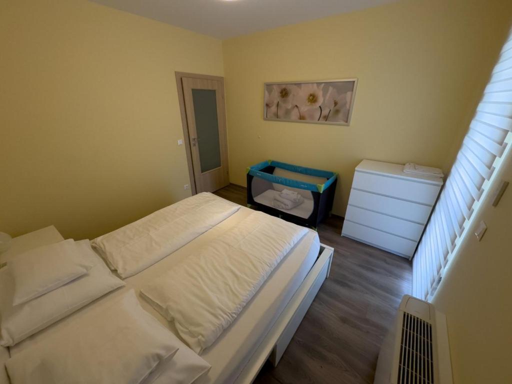 Admiral Apartman Csopak Eksteriør billede